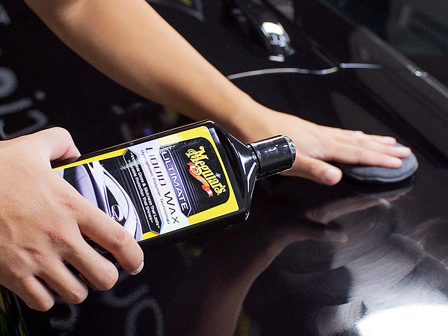 Meguiar's Ultimate Liquid Wax, Durable Protection that Shines, Towel and Pad Included - 16 Oz Bottle